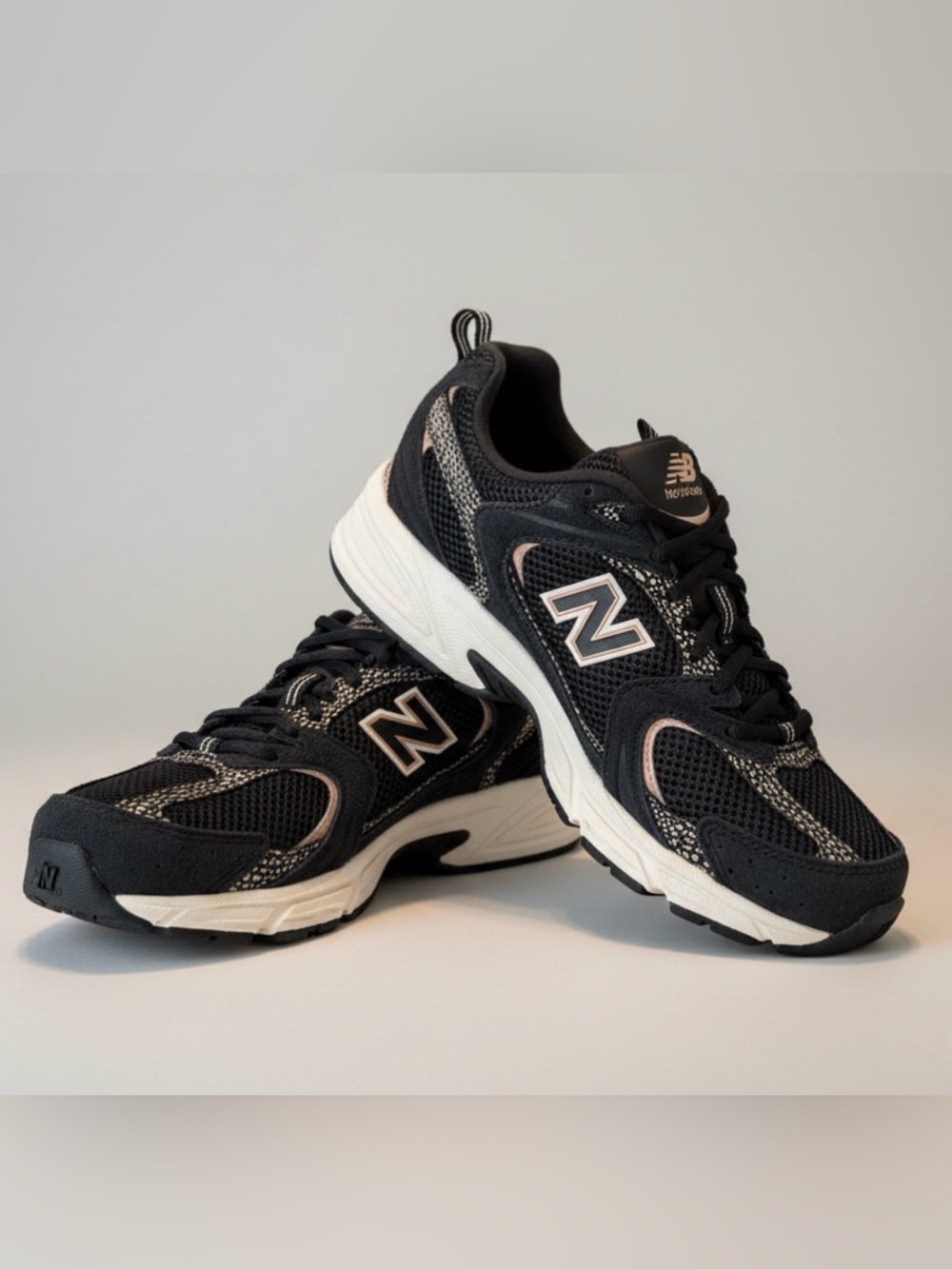 NEW BALANCE 530 Women’s Sneakers 6.5 U530CRB Black